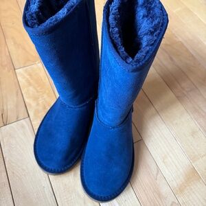 Ugg boots size 9